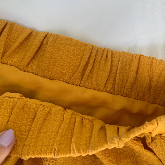 One shoulder crop top - Picture 2 of 4